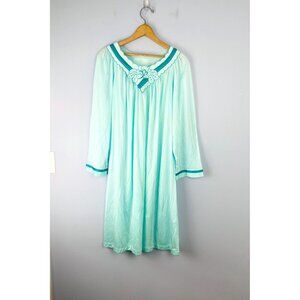 Vintage NWT Shadowline Cuddlemere Nightgown with Embroidered Detail, Size Small